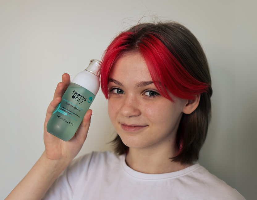 Тонік для обличчя teens only, SUPER-CLEANSING для комбінованої шкіри з проявами висипань. Косметика для підлітків.